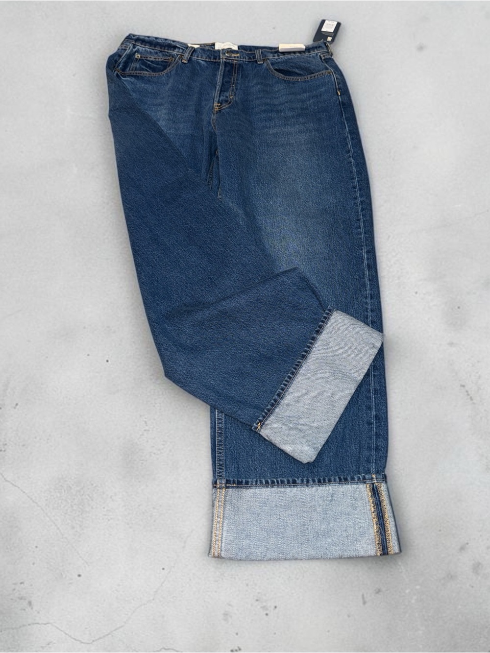 Woman’s Mid-Rise 90’s Baggy Jeans (14) NEW